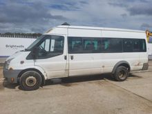 Image of Ford Transit 100 17-Seat RWD Minibus