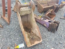 Image of Strickland Trenching Bucket 450mm Width | 65mm Pins  | 255mm Ears | 380mm Centres