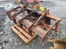 Image of Grab to Suit Bobcat