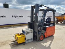 Image of Linde E16C-01 Electric Forklift