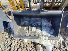 Image of 4ft Bucket, 45mm pins, 145mm ears & 245mm centres