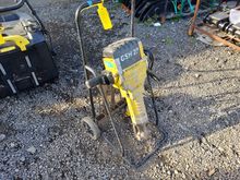 Image of Bosch GSH 27 Electric Breaker