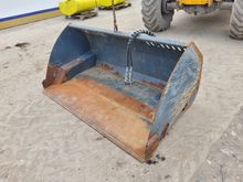 Image of Hi Tip Bucket to suit Avant Loader