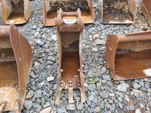 Image of 8T Takeuchi TB180 Bucket 31cm