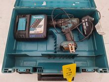 Image of Makita DHP480 DC18RC T Combi Drill, Single Port Battery Charger & 1x Battery