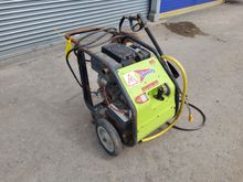 Image of Hilta Tw0002 Pressure Washer 3000Psi Diesel 127Kg