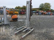 Image of Sumner 2015 Material Lift