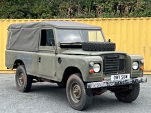 Image of 1980 Land Rover Series III 109in Pickup