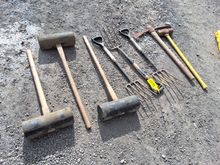 Image of 3x Pavers Mallet, 1x Pickaxe/Mattock,  1x Sledgehammer 3.0-6.5 Kg