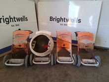 Image of 1x Cement Mixer, 3x Mixer Stands