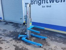 Image of Genie Sla-10 Material Lift