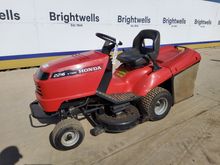 Image of Honda 2216 V-Twin Ride On Mower
