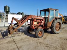 Image of International 475 Tractor