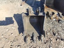 Image of 450mm Bucket, 35mm pins, 110mm ears & 135mm centres