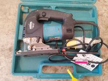 Image of Makita 4340 FCT Orbital Jigsaw
