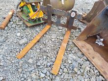 Image of Avant Loader Tines