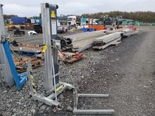 Image of Sumner 2010 Material Lift
