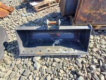 Image of 4ft Bucket, 35mm pins, 110mm ears & 135mm centres