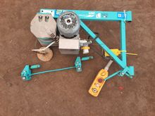 Image of Scaffold Hoist 180Deg 200Kg Swl C/W Frame