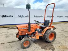 Image of Kubota B7200HST 4wd Compact Tractor