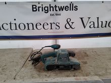 Image of Makita B05030 Orbital Sander