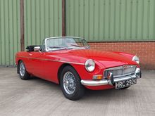 Image of 1971 MGB Roadster