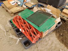 Image of Pallet Of Ransomes Spares