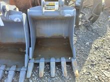 Image of 30 Inch Excavator Bucket 45mm Pins, 200mm Ears, 290mm Centres