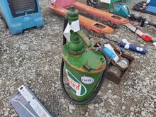 Image of Castrol Gear Oil Pump