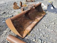 Image of 8 Ton Digger Grading Bucket 5ft Wide/310mm Centres/ 205mm Ears