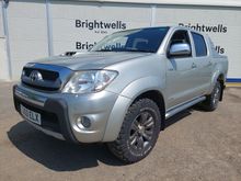 Image of TOYOTA HILUX INVINCIBLE D-4D 4X4 Light 4X4 Utility