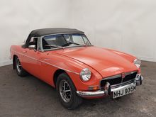 Image of 1973 MGB Roadster