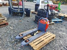 Image of Edge 1500kg Battery Operated Pallet Truck