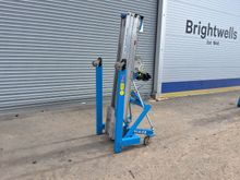 Image of Genie Sla-15 Material Lift