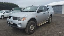 Image of MITSUBISHI L200 4LIFE D/C 4WD Pick-up