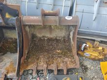 Image of 36" Bucket 50mm Pins 315mm Centres