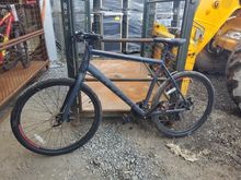 Image of 1x Carerra Subway Bicycle Frame Number: SA10612170 Frame Size: 22"