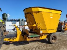 Image of Shelbourne Renolds Power Mix 11 Diet Feeder