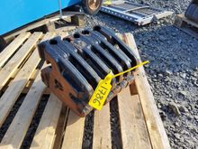 Image of New Holand 6 x 25 KG tractor Weights