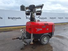 Image of Tower Light VB-9 Trailed Lighting Tower
