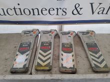 Image of 4x CAT Scanners + 2x Genny Signal Generators