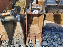Image of 12" Bucket 35mm Pins 165mm Centres