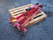 Image of SC10 Engine Hoist