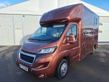 Image of PEUGEOT BOXER 335 PRO L3H2 BHDI Horse Box