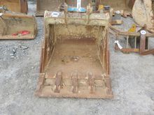 Image of 42" Bladed Bucket to suit 22T Excavator