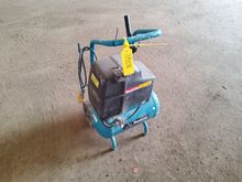 Image of Makita AC1300 Compressor