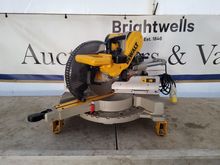 Image of DeWalt DW717XPS LX 110V Mitre Saw