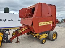 Image of New Holland 650 Baler