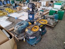 Image of 3x Makita Dust Extractors & 1x Dust Control Unit