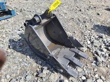 Image of Bucket 17in Wide, 35mm Pins, 145mm Ears, 195mm Centres